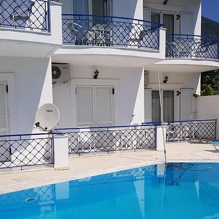 Lampsi Apartment
